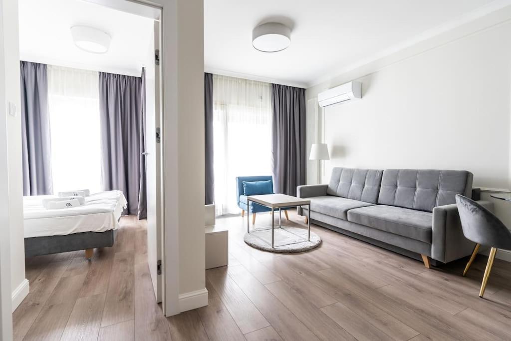Chic & Luxury Apartment By Mennica Residence Warsaw Luaran gambar