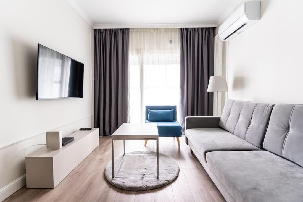 Chic & Luxury Apartment By Mennica Residence Warsaw Luaran gambar